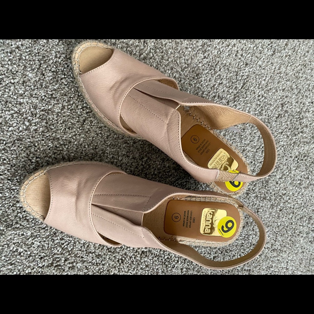 Kanna espadrille sandals size 9 Brand New